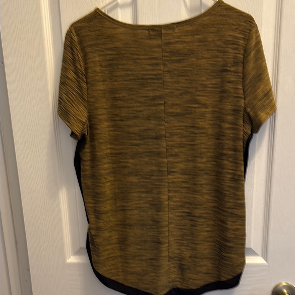 Suzie In The City Green and Black Relaxed Fit Tee - Picture 8 of 9